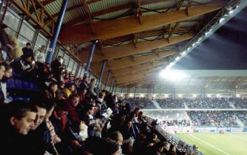 Stade Bonal - Blick über die Osttribüne auf die Südtribüne