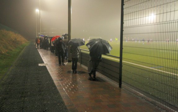 Bernd-Kurzrock-Sportanlage / Carl-Ruß-Str. 