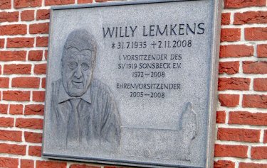 Willy-Lemkens-Sportpark Kunstrasen