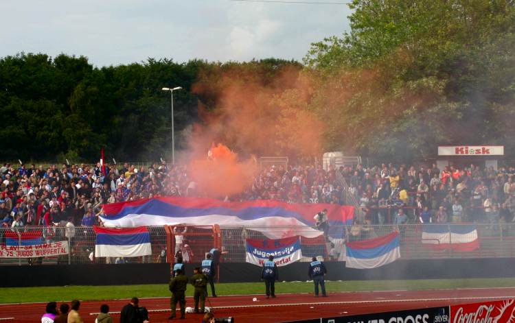 Niederrheinstadion Oberhausen - Stimmung Serbien