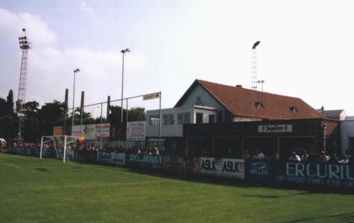 Berge Stadion  - Hintertorbereich ist ...