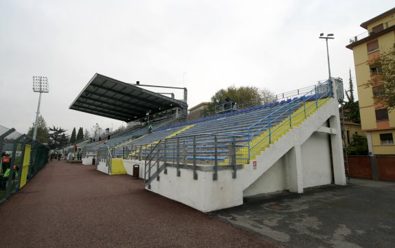 Stadion Omobono Tenni