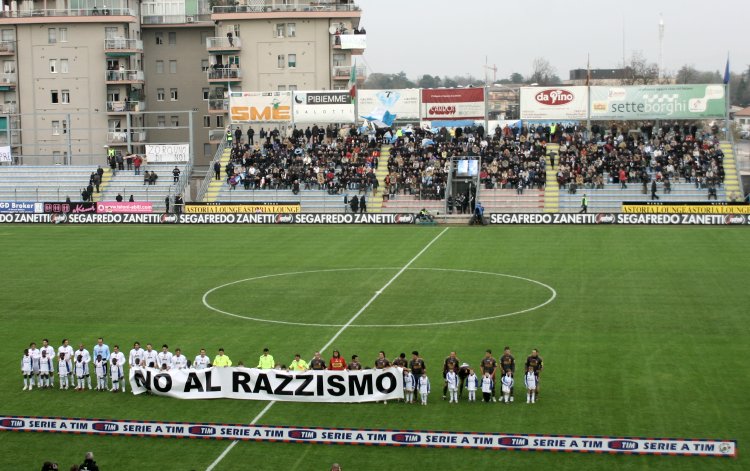 Stadion Omobono Tenni