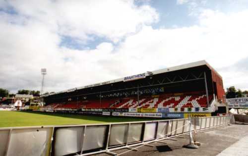 Alfheim Stadion - Tribüne