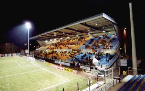 Stade de'l Aube - Hintertortrib&uuml;ne
