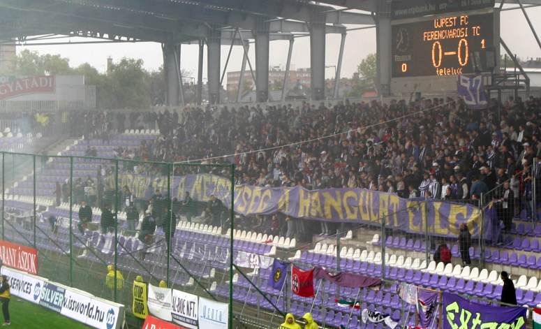 Szusza Ferenc-Stadion - Transparent Ujpest