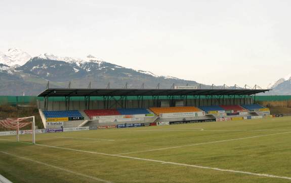 Rheinpark Stadion - Gegenseite