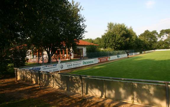 Sportplatz Am Bergsteg - Gegenseite