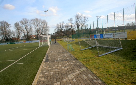 Sportplatz Binge