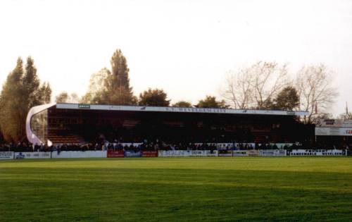 Stadion Wevelgem - ...und von vorn