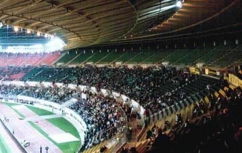 Ernst-Happel-Stadion - Seitentribne